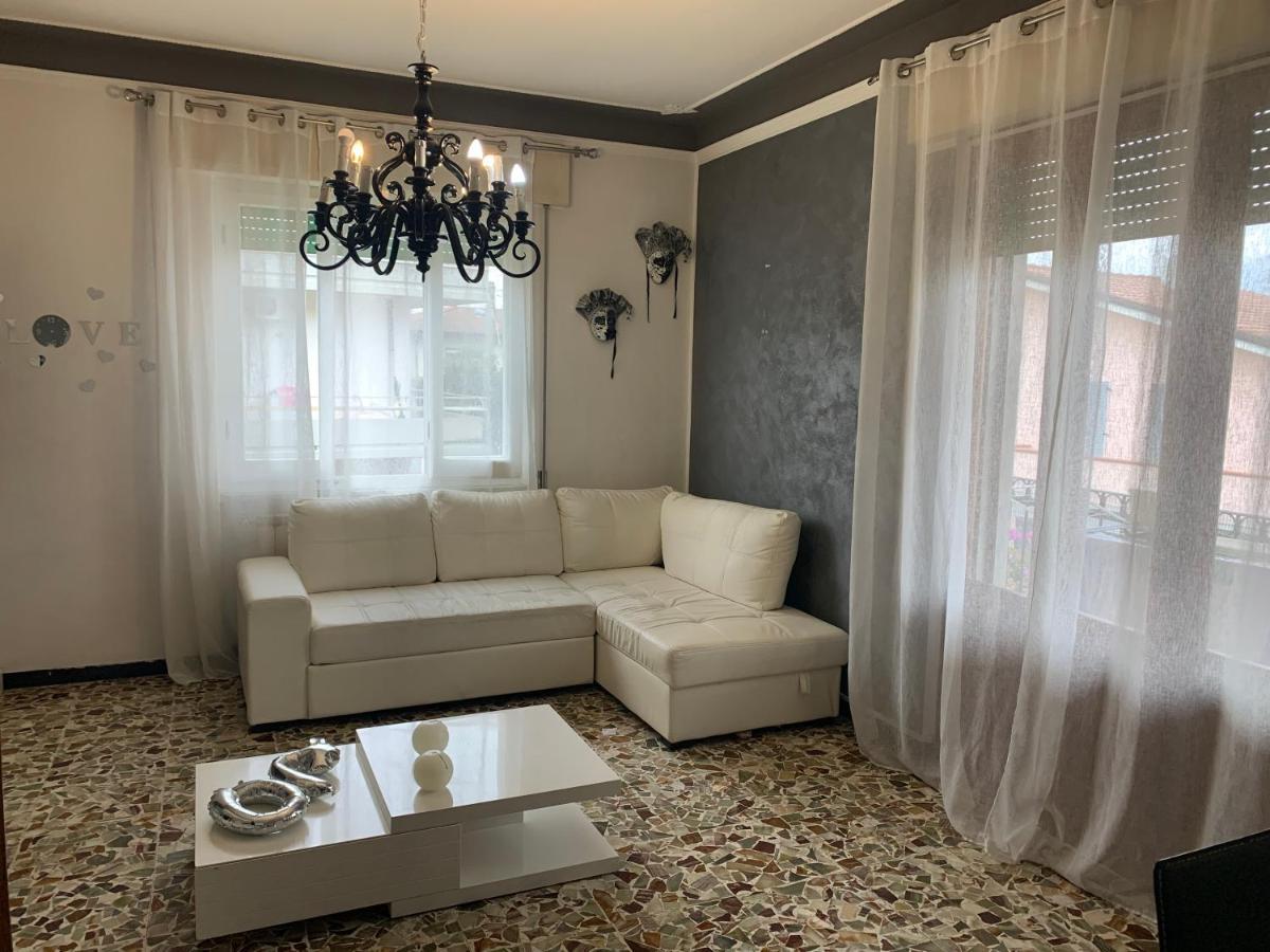 La Casa Di Vale Apartman Marina di Massa Kültér fotó