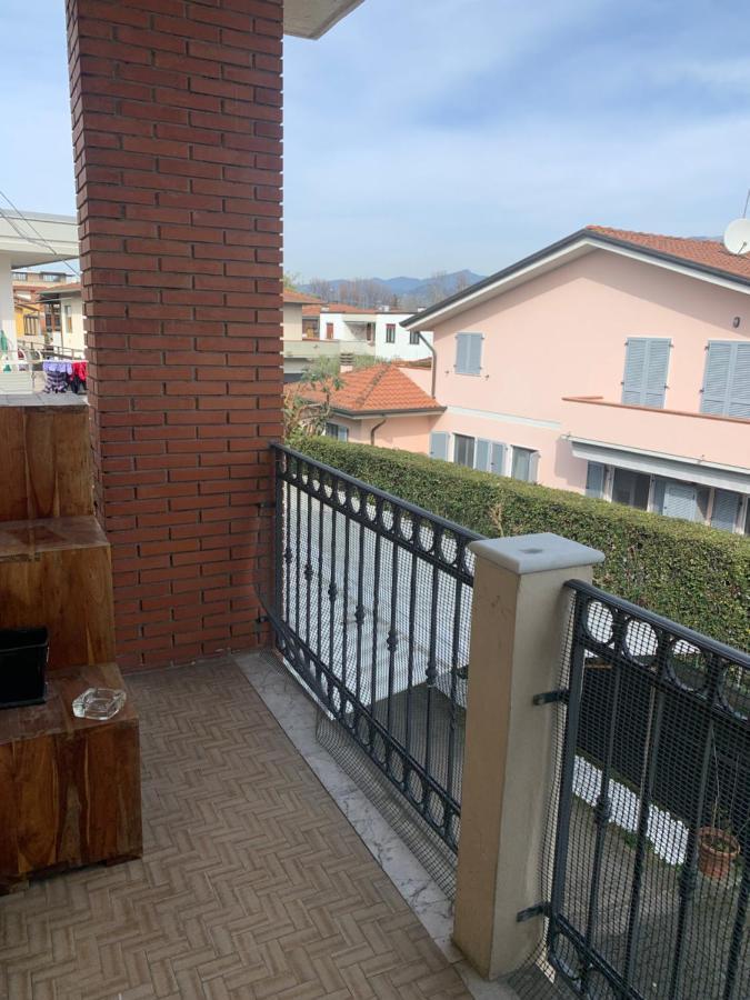 La Casa Di Vale Apartman Marina di Massa Kültér fotó